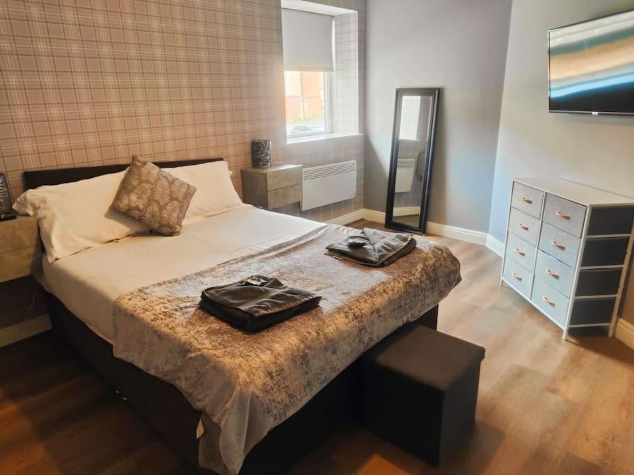Chelsea 2 Bedroom Promenade *